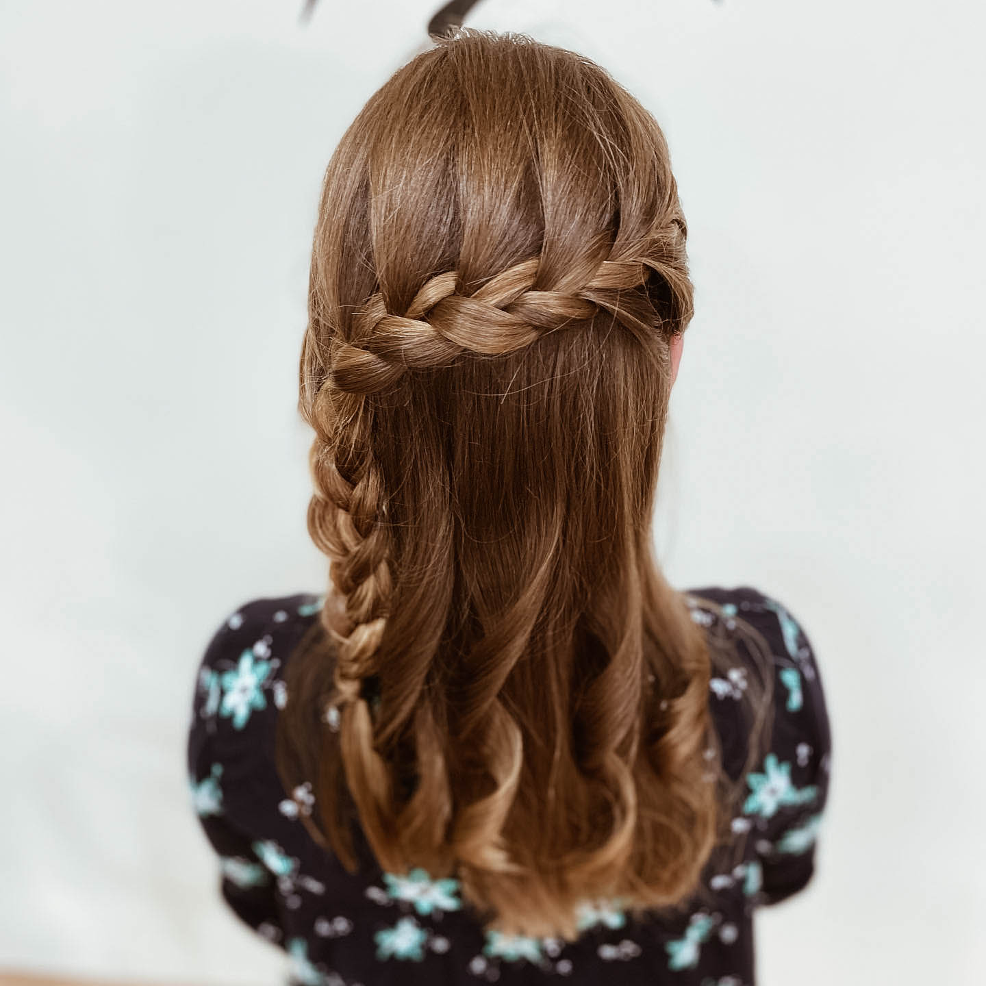 niña con trenza